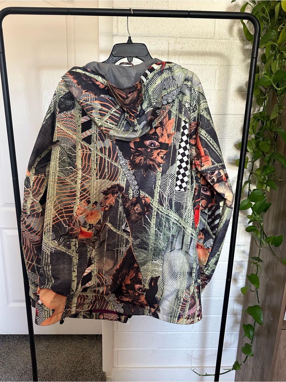 Volcom Dazed Snowboarding Jacket - Picture 8 of 10